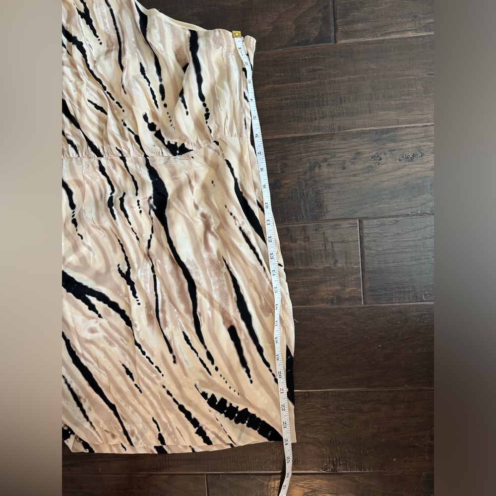 100% Silk Central Park West Revolve dress - Picture 4 of 10